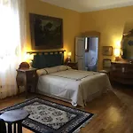 In Private Estate,shared Pool,parking,3km To Ponte Vecchio