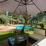 Villa In Private Estate,shared Pool,parking,3km To Ponte Vecchio *