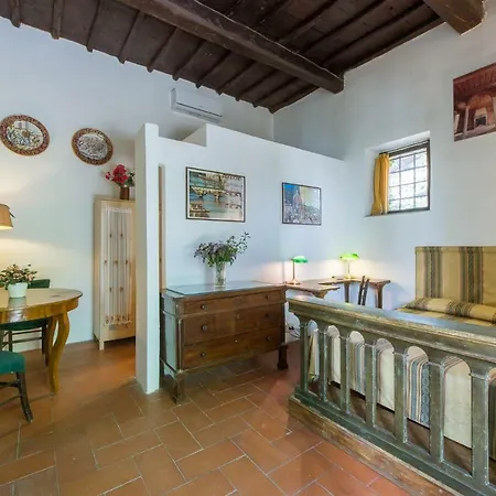 In Private Estate,shared Pool,parking,3km To Ponte Vecchio Willa