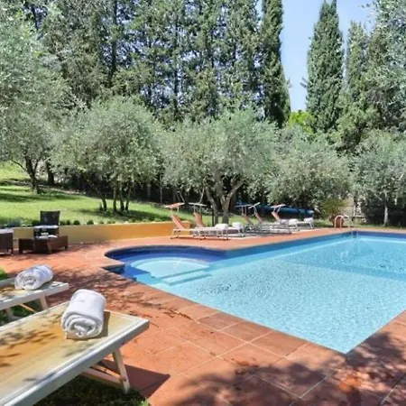 In Private Estate,shared Pool,parking,3km To Ponte Vecchio