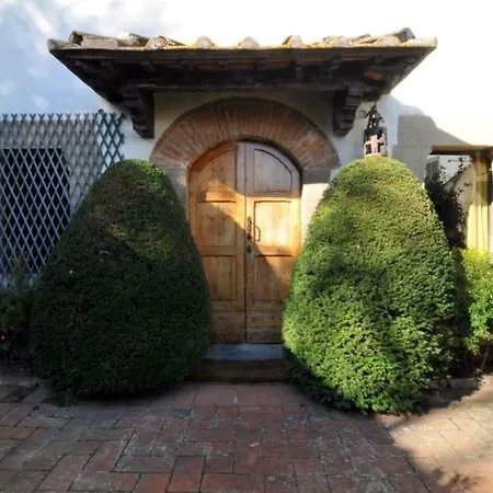 In Private Estate,shared Pool,parking,3km To Ponte Vecchio Villa *