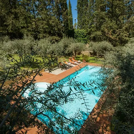 Villa In Private Estate,shared Pool,parking,3km To Ponte Vecchio