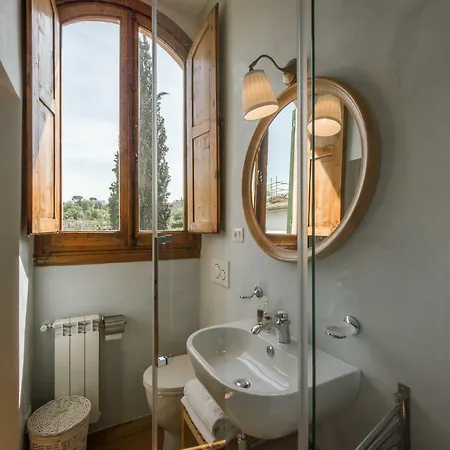 In Private Estate,shared Pool,parking,3km To Ponte Vecchio * Florence