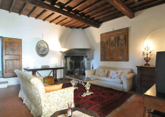 Villa In Private Estate,shared Pool,parking,3km To Ponte Vecchio