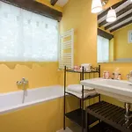 Villa In Private Estate,shared Pool,parking,3km To Ponte Vecchio Florença