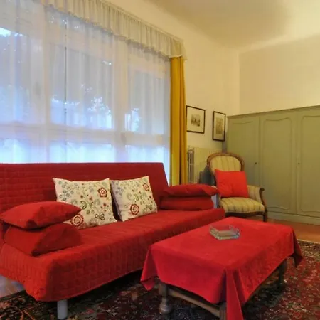 In Private Estate,shared Pool,parking,3km To Ponte Vecchio Villa
