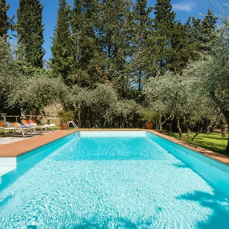 In Private Estate,shared Pool,parking,3km To Ponte Vecchio Villa *